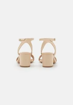 Anna Field Sandales - Off-White 11 Anna Field Sandales - Off-White -Anna Field Soldes 031067b0fcfc4697a0a428dabfd5d1b1