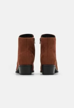 Bottines Marron Foncé - Promos Exclusives | Chaussures Élégantes pour Homme 11 Bottines Marron Foncé - Promos Exclusives | Chaussures Élégantes pour Homme -Anna Field Soldes 0cbb4e27335e4c5ba62faa668eaa97e0