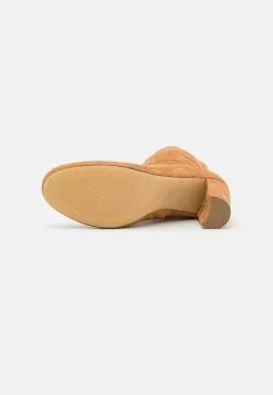 Bottes à Talons Anna Field - Marron Clair | Promotions 12 Bottes à Talons Anna Field - Marron Clair | Promotions -Anna Field Soldes 40cbf7e21b1a4c4c8296bf938c83c94a