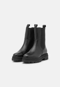 Anna Field Bottes De Neige en Cuir Noir - Promotions Exclusives -Anna Field Soldes 46a44d29ea7b40cfb00518694e7d1e26