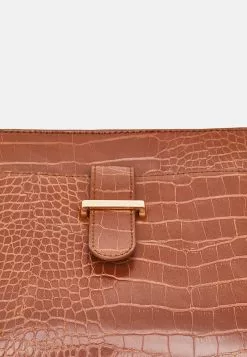 Anna Field Sac Bandoulière - Cognac | Sac à main tendance | Promos exclusives 12 Anna Field Sac Bandoulière - Cognac | Sac à main tendance | Promos exclusives -Anna Field Soldes 63cb60a7f46f4045b69e920f77fb38b9