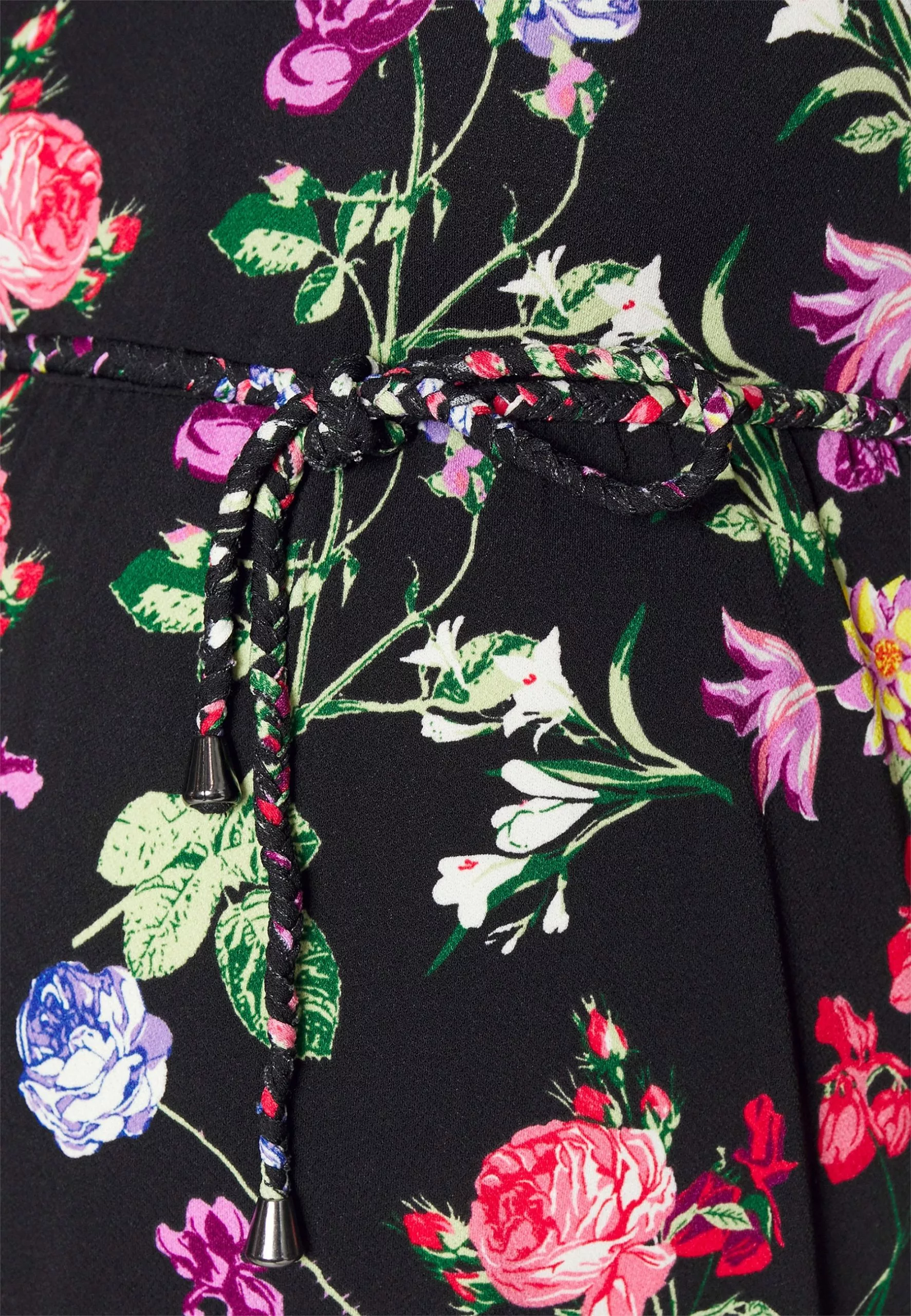 Robe De Jour Noire - Élégance et Confort pour Vos Promos - Livraison Rapide 8 Robe De Jour Noire - Élégance et Confort pour Vos Promos - Livraison Rapide – Image 6