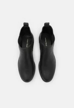 Bottes À Talons Noires - Élégance et Confort en Promo | FR -Anna Field Soldes 9b79a4bd37f14ea4938253d7bc4bf3ba