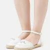 Anna Field - Espadrilles en Cuir Blanc - Chaussures Élégantes et Confortables -Anna Field Soldes cae9a304e9f6418ba381c660757c964c